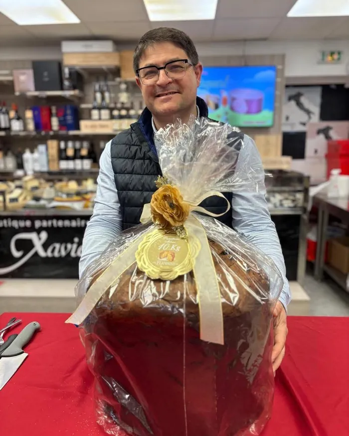 Coffret gourmand offert par Chez Christophe, épicerie fine à Villefranche-de-Lauragais