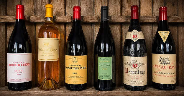 Sélection de vins fins et prestigieux de la cave Chez Christophe.